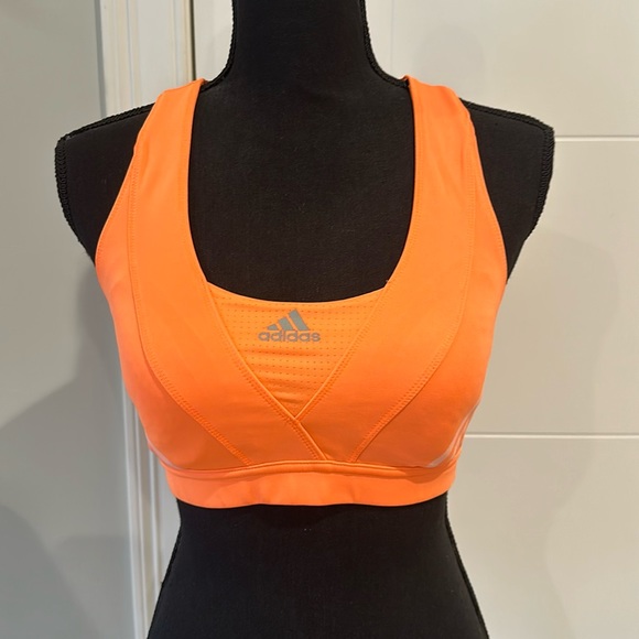 adidas Tops - Adidas sports bra